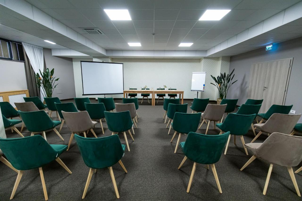 Grand View Hotel & Suites Copou Iasi Ngoại thất bức ảnh